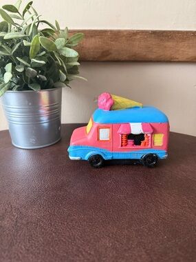 Hobby Lobby Pink & Blue Ice Cream Truck Figurine